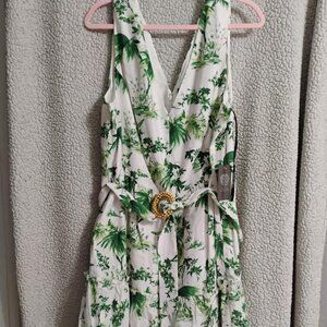 Vince Camuto Women’s Green and White Halter Floral Print Dress size 18 NWT